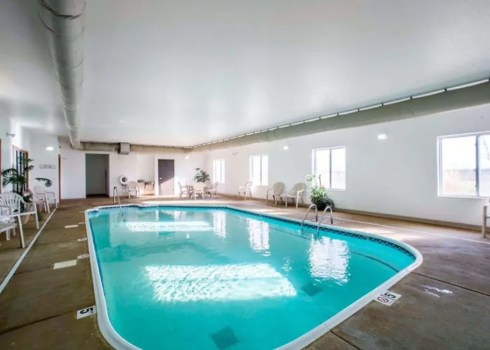 Comfort & I-70 Hotel 4*