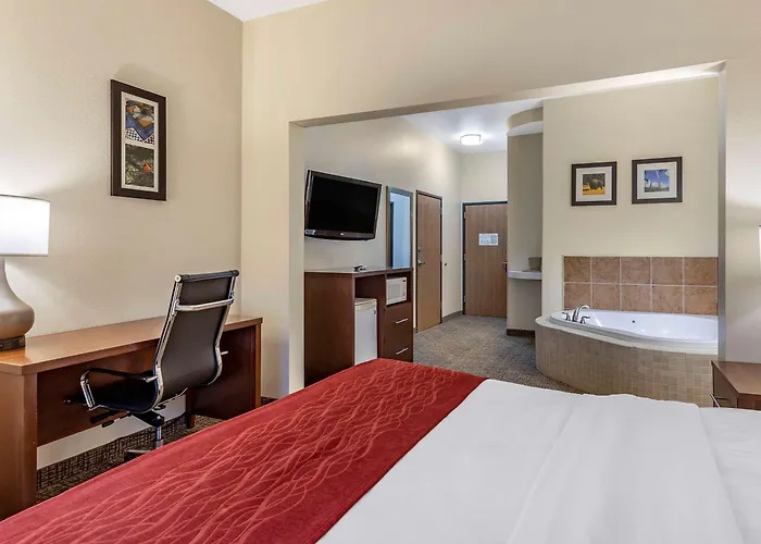 Comfort & I-70 Hotel 4*