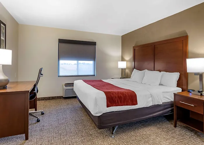 Comfort & I-70 Hotel 4*