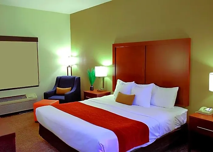 Comfort & I-70 Hotel 4*