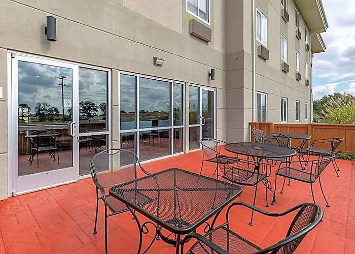 Hotel Comfort & I-70 Greenville
