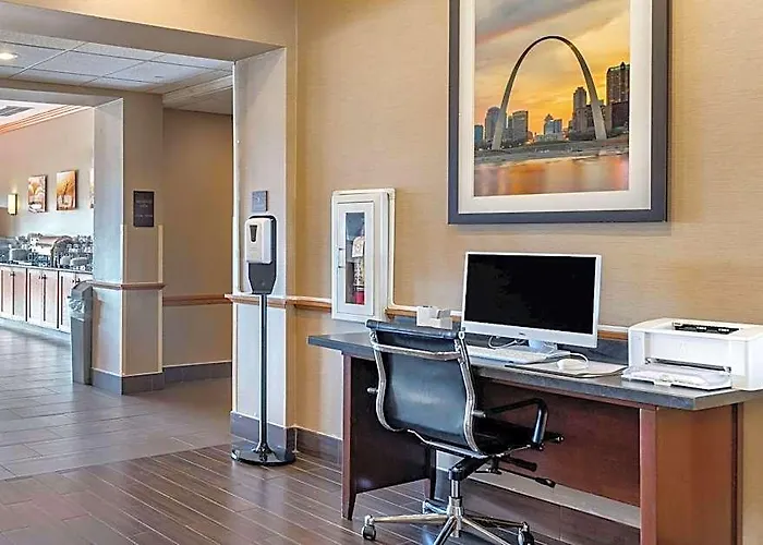 Hotel Comfort & I-70